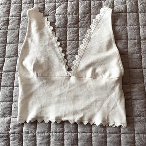White scalloped edge bralette